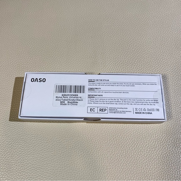😁 OASO Universal Black & White Stylus Pens with Case and Tips - Picture 2 of 5